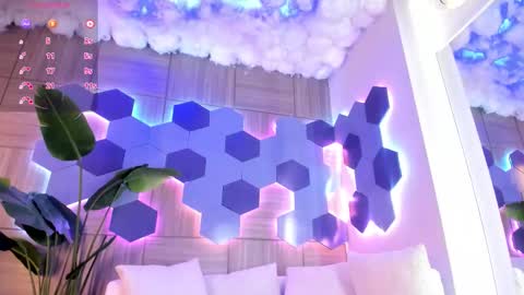 Snapshot of roxylior chatting on November 2, 7:16 pm online show from November 2, 7:16 pm