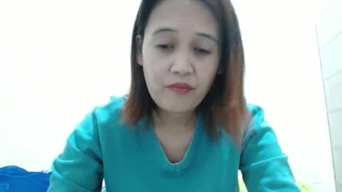 Snapshot of roxyluvv chatting on January 17, 3:50 pm roxyluvv online show from January 17, 3:50 pm