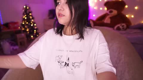 Snapshot of roxysuh chatting on December 15, 9:24 am roxysuh online show from December 15, 9:24 am