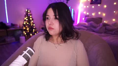 Snapshot of roxysuh chatting on December 24, 9:39 am roxysuh online show from December 24, 9:39 am