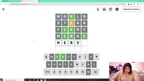 Snapshot of roxysuh chatting on January 1, 10:32 am roxysuh online show from January 1, 10:32 am