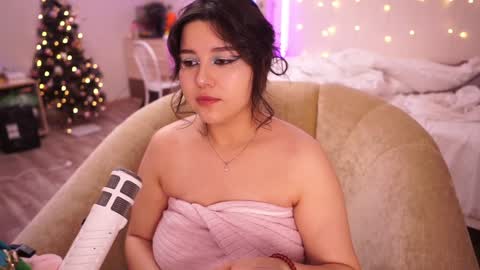 Snapshot of roxysuh chatting on January 2, 11:09 am roxysuh online show from January 2, 11:09 am