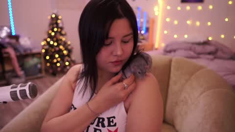 Snapshot of roxysuh chatting on January 28, 3:15 am roxysuh online show from January 28, 3:15 am