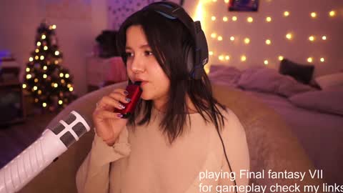 Snapshot of roxysuh chatting on February 2, 11:30 am roxysuh online show from February 2, 11:30 am