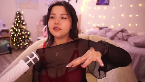 Snapshot of roxysuh chatting on February 3, 12:03 pm roxysuh online show from February 3, 12:03 pm