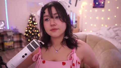 Snapshot of roxysuh chatting on February 18, 7:43 am roxysuh online show from February 18, 7:43 am