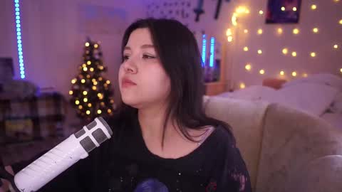 Snapshot of roxysuh chatting on February 21, 7:56 am roxysuh online show from February 21, 7:56 am