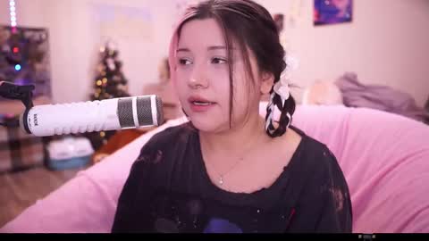 Snapshot of roxysuh chatting on September 10, 6:46 am roxysuh online show from September 10, 6:46 am