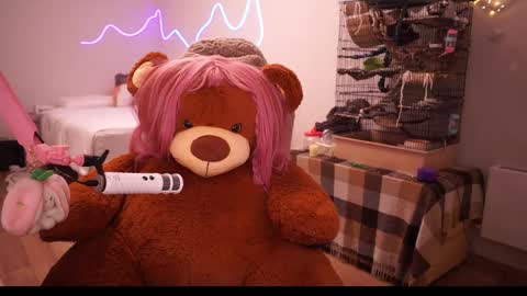 Snapshot of roxysuh chatting on September 24, 9:01 am roxysuh online show from September 24, 9:01 am