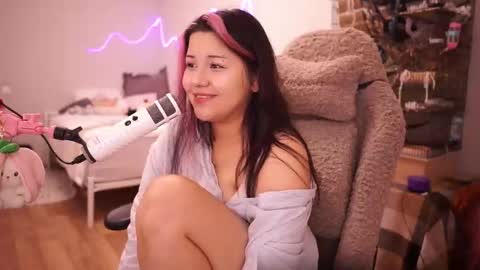 Snapshot of roxysuh chatting on September 26, 8:18 am roxysuh online show from September 26, 8:18 am