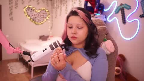 Snapshot of roxysuh chatting on October 15, 9:09 am roxysuh online show from October 15, 9:09 am