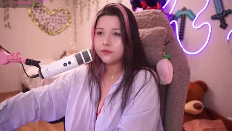 Snapshot of roxysuh chatting on November 2, 10:50 am roxysuh online show from November 2, 10:50 am