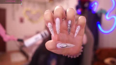 Snapshot of roxysuh chatting on November 6, 8:15 am roxysuh online show from November 6, 8:15 am