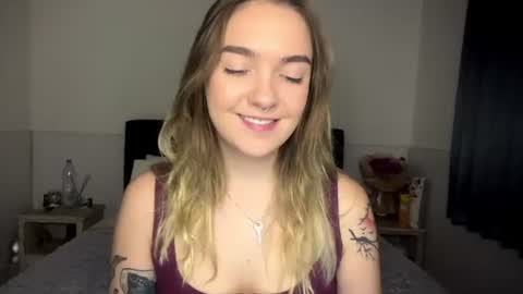 Roxy online show from July 29, 3:21 pm