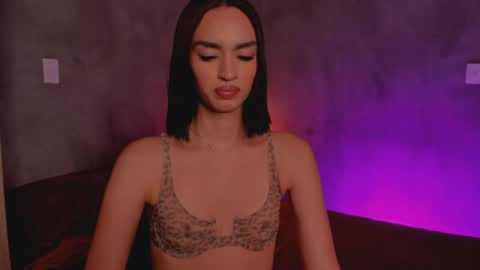 val online show from April 27, 9:57 pm