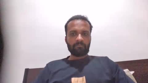 Snapshot of roy018 chatting on May 1, 2:10 pm roy018 online show from May 1, 2:10 pm