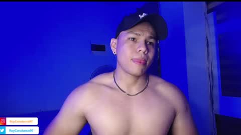 Snapshot of roy__constance chatting on December 12, 10:45 am Roy Constance online show from December 12, 10:45 am