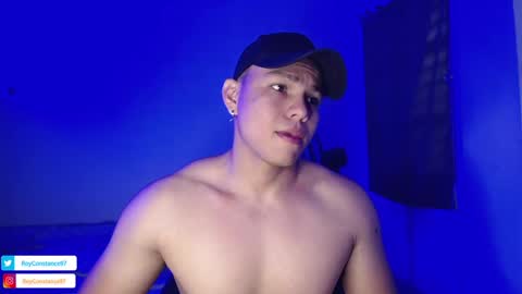 Snapshot of roy__constance chatting on December 14, 10:56 am Roy Constance online show from December 14, 10:56 am