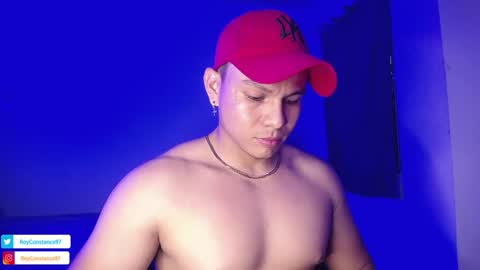 Snapshot of roy__constance chatting on December 20, 4:31 am Roy Constance online show from December 20, 4:31 am