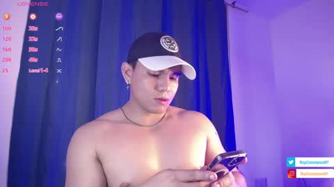 Snapshot of roy__constance chatting on January 8, 2:14 am Roy Constance online show from January 8, 2:14 am