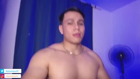 Snapshot of roy__constance chatting on February 14, 2:39 am Roy Constance online show from February 14, 2:39 am