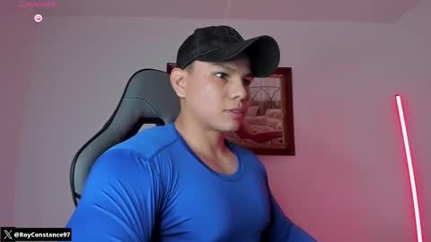 Snapshot of roy__constance chatting on November 12, 4:13 am Roy Constance online show from November 12, 4:13 am