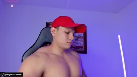 Snapshot of roy__constance chatting on November 18, 4:06 am Roy Constance online show from November 18, 4:06 am