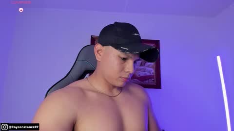 Snapshot of roy__constance chatting on November 29, 5:10 am Roy Constance online show from November 29, 5:10 am