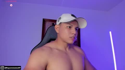 Snapshot of roy__constance chatting on December 2, 4:29 am Roy Constance online show from December 2, 4:29 am