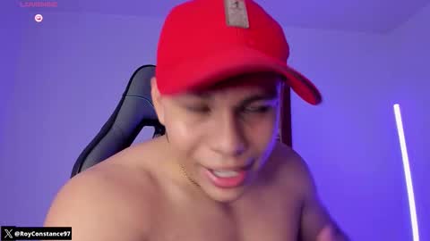 Snapshot of roy__constance chatting on December 4, 4:22 am Roy Constance online show from December 4, 4:22 am