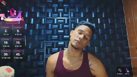 Snapshot of roy_barney chatting on October 6, 8:06 pm ANTONIO online show from October 6, 8:06 pm