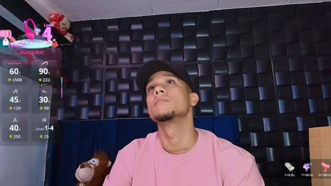 Snapshot of roy_barney chatting on November 3, 7:26 pm ANTONIO online show from November 3, 7:26 pm