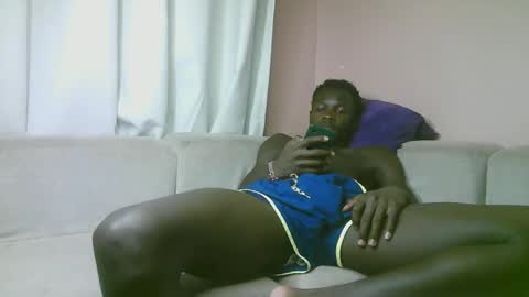 Snapshot of royalty254 chatting on May 14, 3:08 pm royalty254 online show from May 14, 3:08 pm