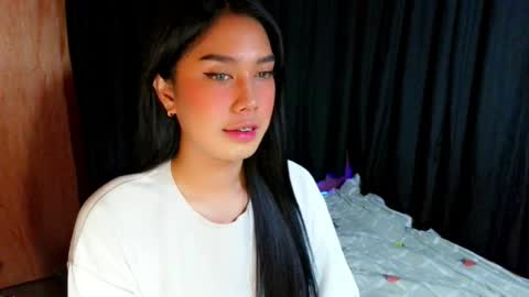 Snapshot of royaltyfvcker chatting on May 25, 2:23 pm Prince and Princess online show from May 25, 2:23 pm