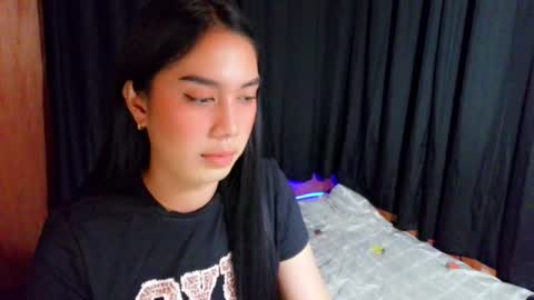 Snapshot of royaltyfvcker chatting on May 26, 5:53 pm Prince and Princess online show from May 26, 5:53 pm
