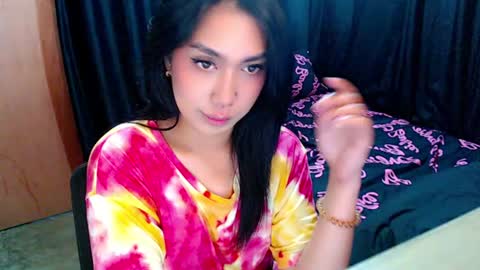 Snapshot of royaltyfvcker chatting on June 10, 3:07 am Prince and Princess online show from June 10, 3:07 am