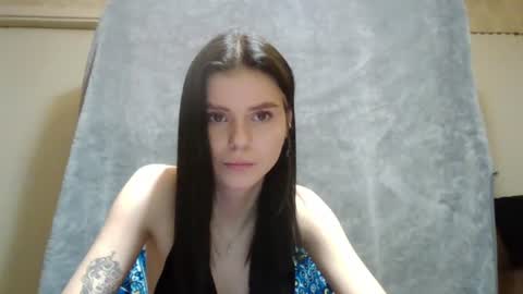 royalvelour online show from June 23, 8:40 pm