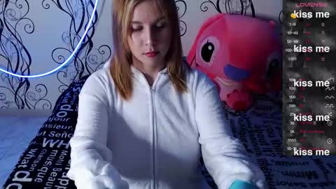 angela online show from October 19, 3:34 pm