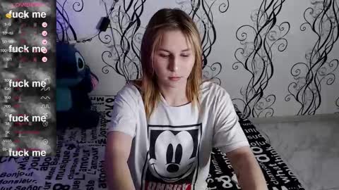 angela online show from November 14, 1:54 pm