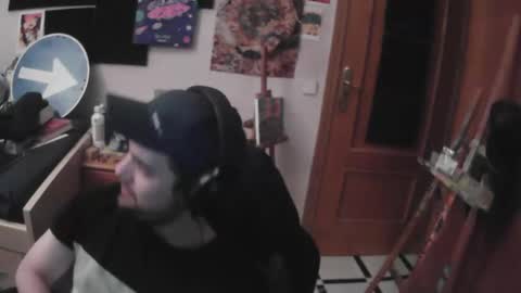 royer04 online show from October 24, 6:54 am