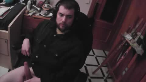 royer04 online show from December 14, 10:47 pm