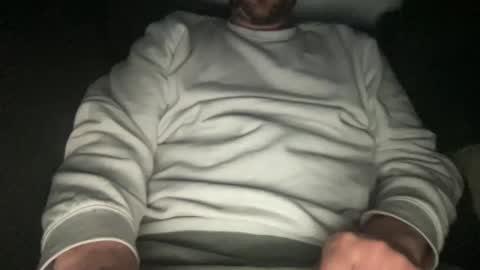 Snapshot of roythegil chatting on March 1, 11:39 am roythegil online show from March 1, 11:39 am