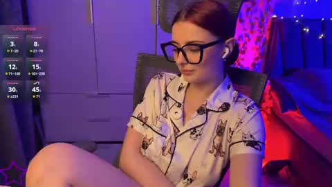 Snapshot of rozierose chatting on June 28, 9:32 pm Rose online show from June 28, 9:32 pm