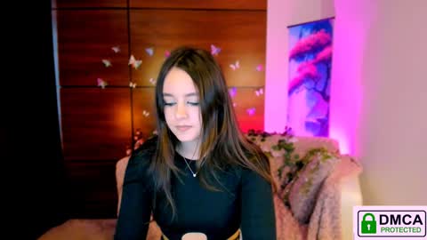 Snapshot of rozmary_ket chatting on January 14, 10:38 am Im Rozmary nice to meet you 3 online show from January 14, 10:38 am