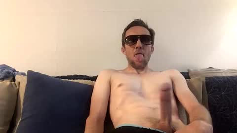 rsizz99 online show from April 11, 9:30 pm