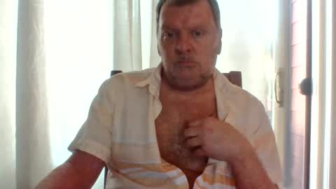 Snapshot of rsl1963 chatting on June 2, 5:59 pm rsl1963 online show from June 2, 5:59 pm