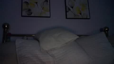 Snapshot of rtrmoney18 chatting on December 16, 8:08 am rtrmoney18 online show from December 16, 8:08 am