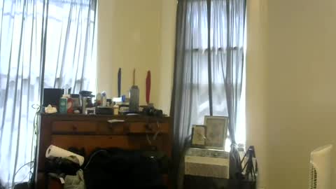 Snapshot of rubbersoulhole chatting on June 15, 7:38 pm rubbersoulhole online show from June 15, 7:38 pm