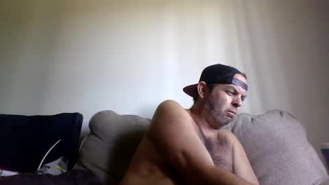 rubbingoneout714 online show from October 31, 8:10 pm