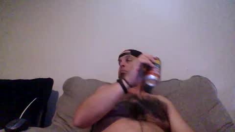 Snapshot of rubbingoneout714 chatting on January 12, 1:33 am rubbingoneout714 online show from January 12, 1:33 am